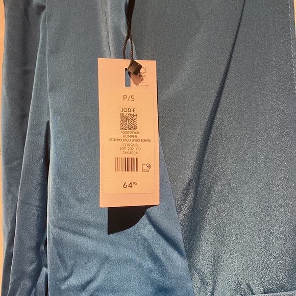 Open back satin blue romper - Picture 5 of 5